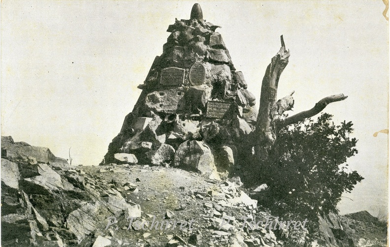 11-N12-Hartmannswillerkopf-Monument-allemand-1914_r.jpg