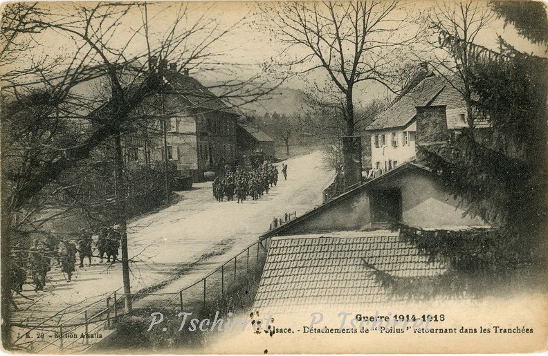 Ranspach-Poilus-retournant-dans-les-tranchees-1916-r